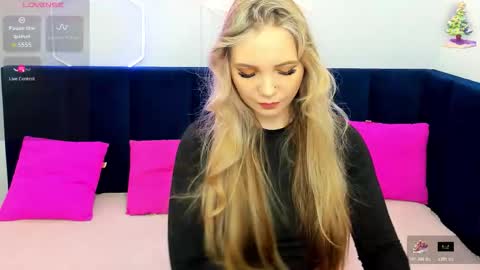 Snapshot of eva_moran chatting on February 2026 02:18:02 AM Eva 3 online show from February 2026 02:18:02 AM