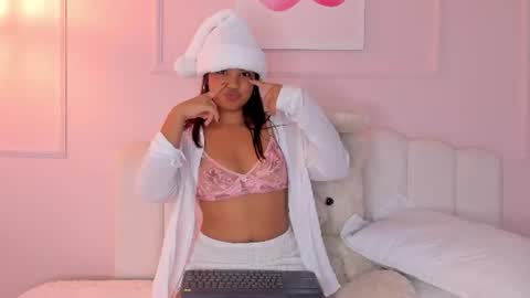 Snapshot of eva_palmer_ chatting on July 2026 01:29:02 AM Eva online show from July 2026 01:29:02 AM