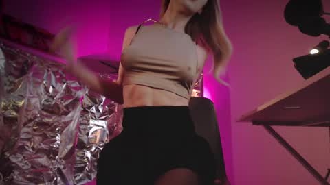 Eva online show from February 2025 07:12:02 PM