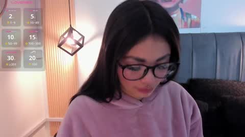 Eva   Emily online show from October 2025 11:39:01 AM