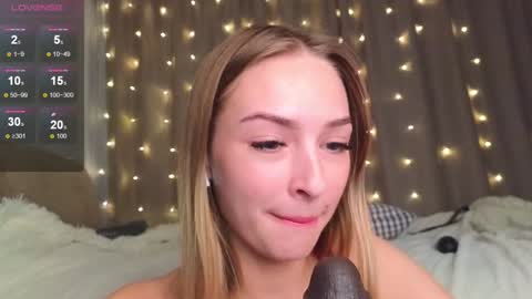 Snapshot of eva_vex chatting on December 2024 04:51:01 PM Hello Im Eva online show from December 2024 04:51:01 PM