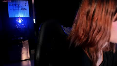 Snapshot of eva_viulet chatting on April 2026 07:09:01 AM MISS EVY online show from April 2026 07:09:01 AM