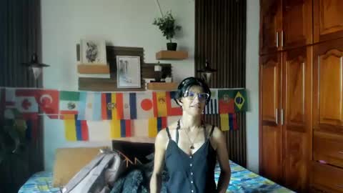 Snapshot of evaa_campbell chatting on June 2026 12:37:01 PM Eva online show from June 2026 12:37:01 PM