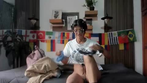 Snapshot of evaa_campbell chatting on July 2026 12:42:02 PM Eva online show from July 2026 12:42:02 PM
