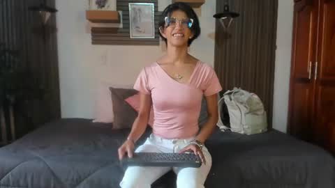 Snapshot of evaa_campbell chatting on July 2026 12:12:02 PM Eva online show from July 2026 12:12:02 PM