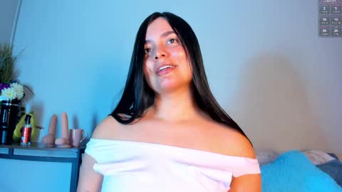 Snapshot of evaa_greey chatting on April 2026 08:06:02 PM Eva Grey online show from April 2026 08:06:02 PM