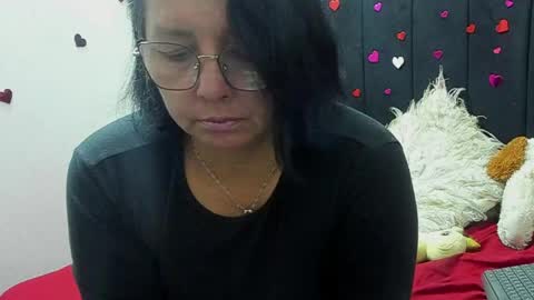 Snapshot of evaaross chatting on May 2026 03:10:01 PM Eva online show from May 2026 03:10:01 PM
