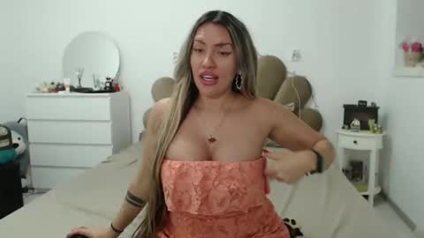 Snapshot of evabomb chatting on October 2025 08:30:01 PM EvaBomb online show from October 2025 08:30:01 PM