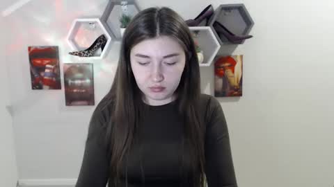 Evachaturbatte online show from February 2026 06:15:01 PM