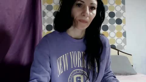 Snapshot of evacrisxxx chatting on January 2025 02:56:01 AM hornycrissyyourlove online show from January 2025 02:56:01 AM
