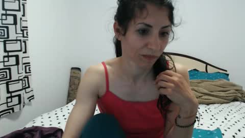 Snapshot of evacrisxxx chatting on April 2026 03:15:01 AM hornycrissyyourlove online show from April 2026 03:15:01 AM