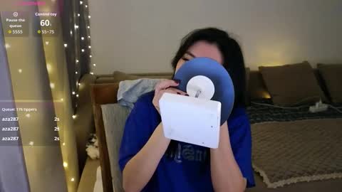 Eva online show from December 2025 02:04:02 PM