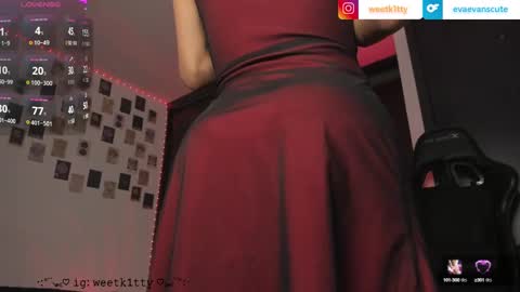 evaevanscute online show from December 2024 12:09:01 AM