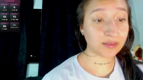 Snapshot of evah_lee chatting on June 2026 03:41:01 AM Evah Lee online show from June 2026 03:41:01 AM