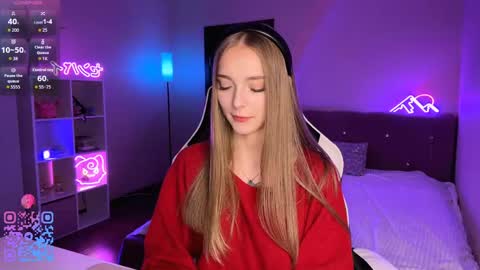 Snapshot of evamourr chatting on May 2026 04:23:02 PM Eva online show from May 2026 04:23:02 PM