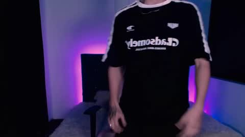 Snapshot of evan__hunter chatting on January 2025 12:39:02 AM Evan online show from January 2025 12:39:02 AM