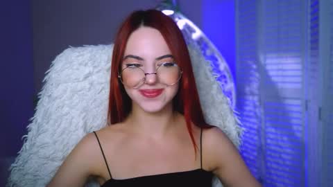 Eva  online show from September 2025 12:18:01 PM