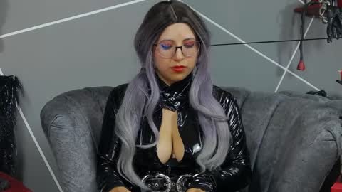 Snapshot of evangeline_17 chatting on December 2024 02:26:01 AM Miss Evangeline    online show from December 2024 02:26:01 AM