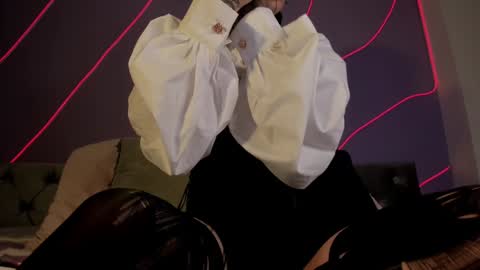 Eva online show from December 2024 11:38:02 AM