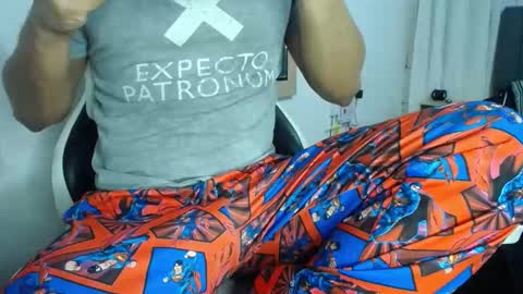 Snapshot of evans_king chatting on February 2025 02:27:01 AM Evan online show from February 2025 02:27:01 AM