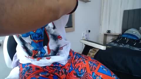 Snapshot of evans_king chatting on February 2025 09:35:02 PM Evan online show from February 2025 09:35:02 PM