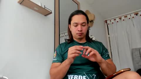 Snapshot of evans_king chatting on October 2025 01:42:01 PM Evan online show from October 2025 01:42:01 PM