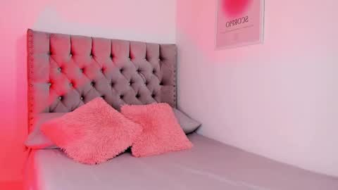 Eva Olimpo online show from November 2025 04:51:02 PM