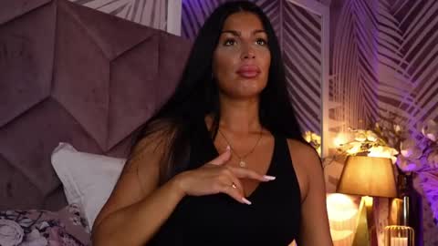 EvaRhea online show from May 2026 03:02:01 AM