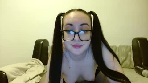 Snapshot of evaryde chatting on January 2026 05:27:02 PM EvaRyde online show from January 2026 05:27:02 PM