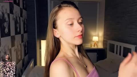 Eva online show from November 2025 07:13:01 PM