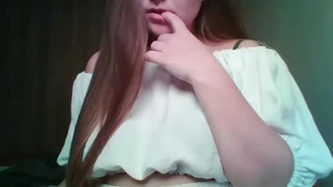 evasapples2026 online show from April 2026 08:01:02 PM