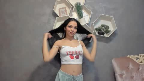 evashy99 online show from February 2026 08:47:01 PM