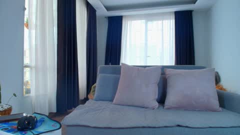  EVA LUNA online show from November 2025 06:20:01 PM