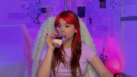 Snapshot of evathopson chatting on June 2026 12:07:02 PM Eva next stream - - 1600 UTC2000 online show from June 2026 12:07:02 PM