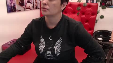 Eva Twiss online show from March 2025 11:25:02 AM