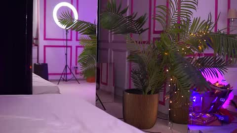 Eva online show from February 2025 08:18:01 PM