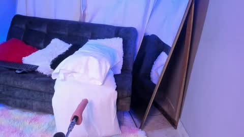 Eva Queen online show from November 2025 11:21:02 AM