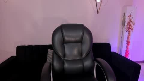 Eve  online show from September 2025 02:07:02 PM