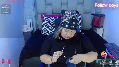 evelin zaens online show from October 2025 04:57:02 AM