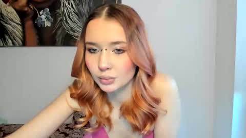 evelinacat online show from April 2026 03:57:02 PM