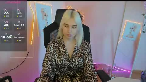Snapshot of evelinalu chatting on April 2026 02:27:02 AM Evelina online show from April 2026 02:27:02 AM