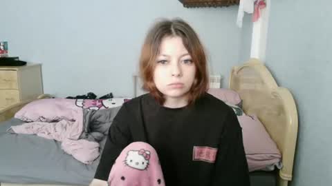 Snapshot of evelinamercer chatting on July 2026 09:36:02 AM Alice 3 online show from July 2026 09:36:02 AM