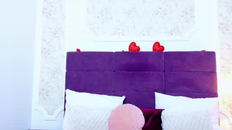 Snapshot of evelinhill chatting on March 2026 05:08:02 AM EvelinHill online show from March 2026 05:08:02 AM