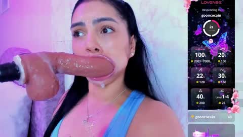 Snapshot of evelinn_belen chatting on May 2026 11:51:02 AM Evelinn belen online show from May 2026 11:51:02 AM