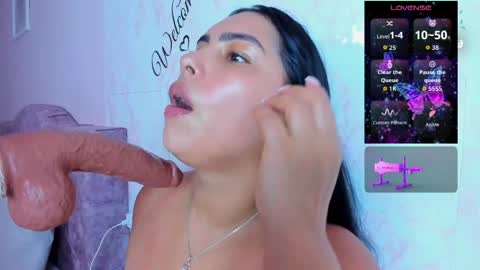Snapshot of evelinn_belen chatting on May 2026 04:02:02 PM Evelinn belen online show from May 2026 04:02:02 PM