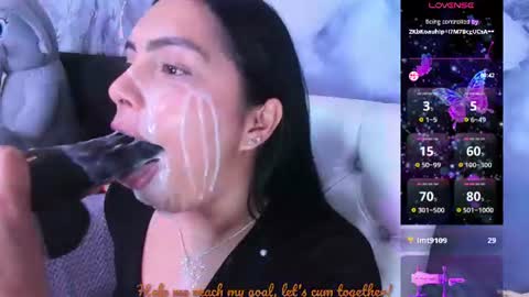 Snapshot of evelinn_belen chatting on July 2026 11:07:01 PM Evelinn belen online show from July 2026 11:07:01 PM