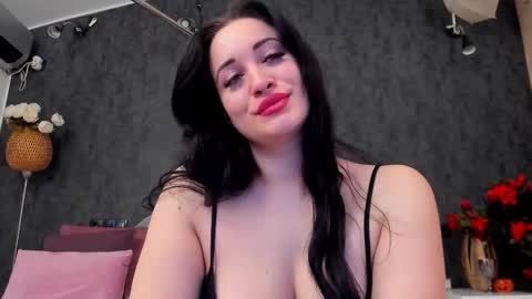 evellynereys online show from December 2025 05:04:02 AM