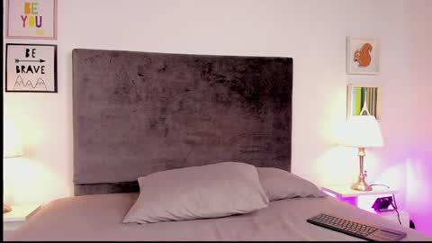 Snapshot of evelyn__ebony chatting on February 2025 02:54:01 PM evelyn ebony online show from February 2025 02:54:01 PM