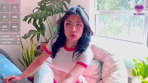 Snapshot of evelyn_chelle chatting on January 2025 07:59:02 PM Im Eve or Chelle Next Stream 191224 online show from January 2025 07:59:02 PM