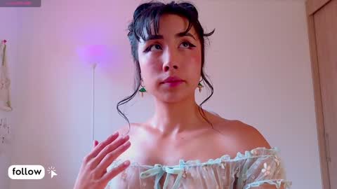 Snapshot of evelyn_chelle chatting on February 2025 07:00:01 PM Im Eve or Chelle Next Stream 191224 online show from February 2025 07:00:01 PM